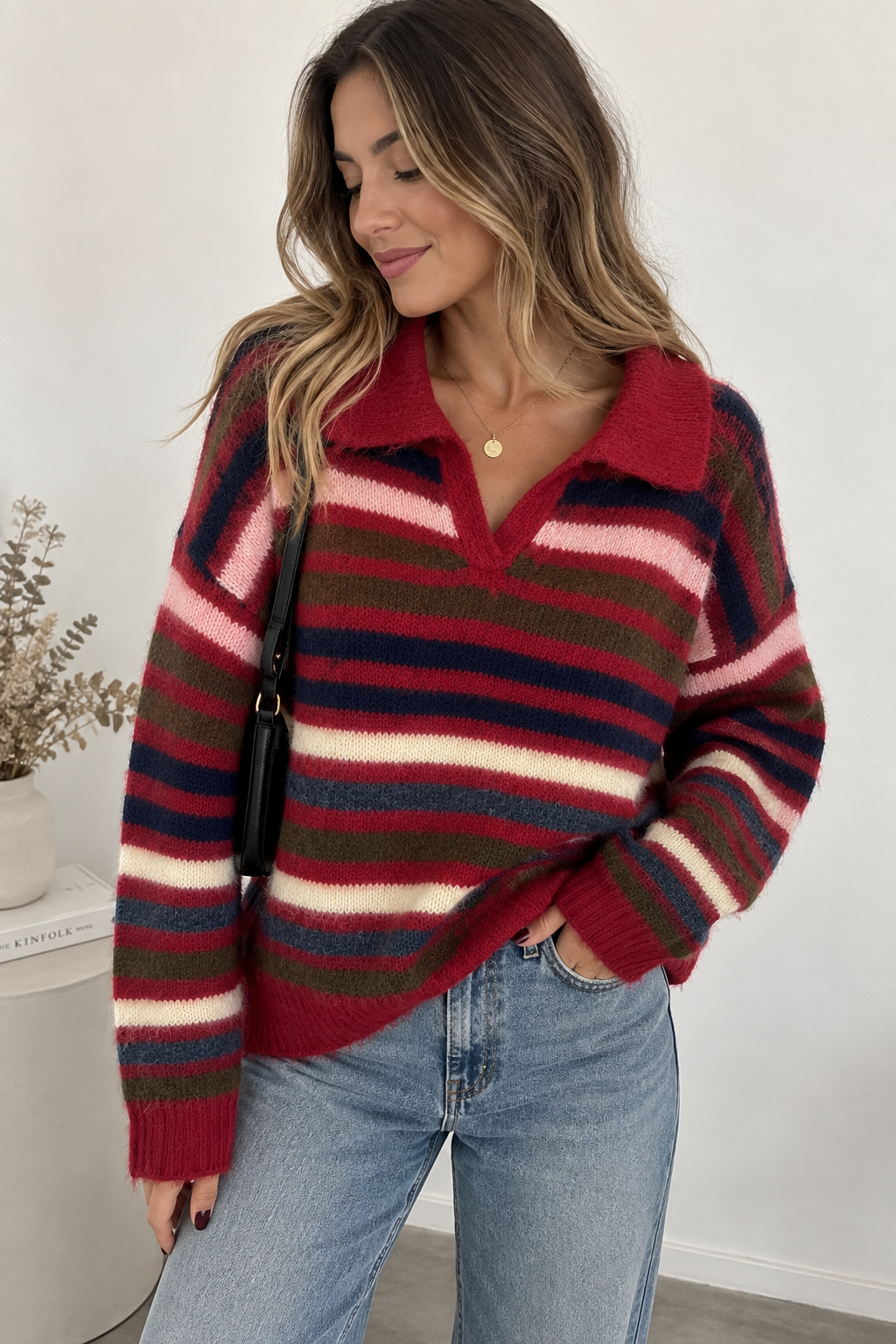 Jersey rayas y cuello pico