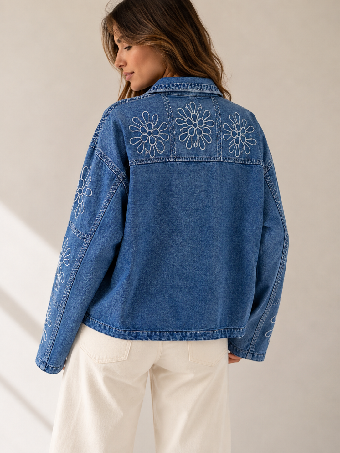 Chaqueta bordada flores