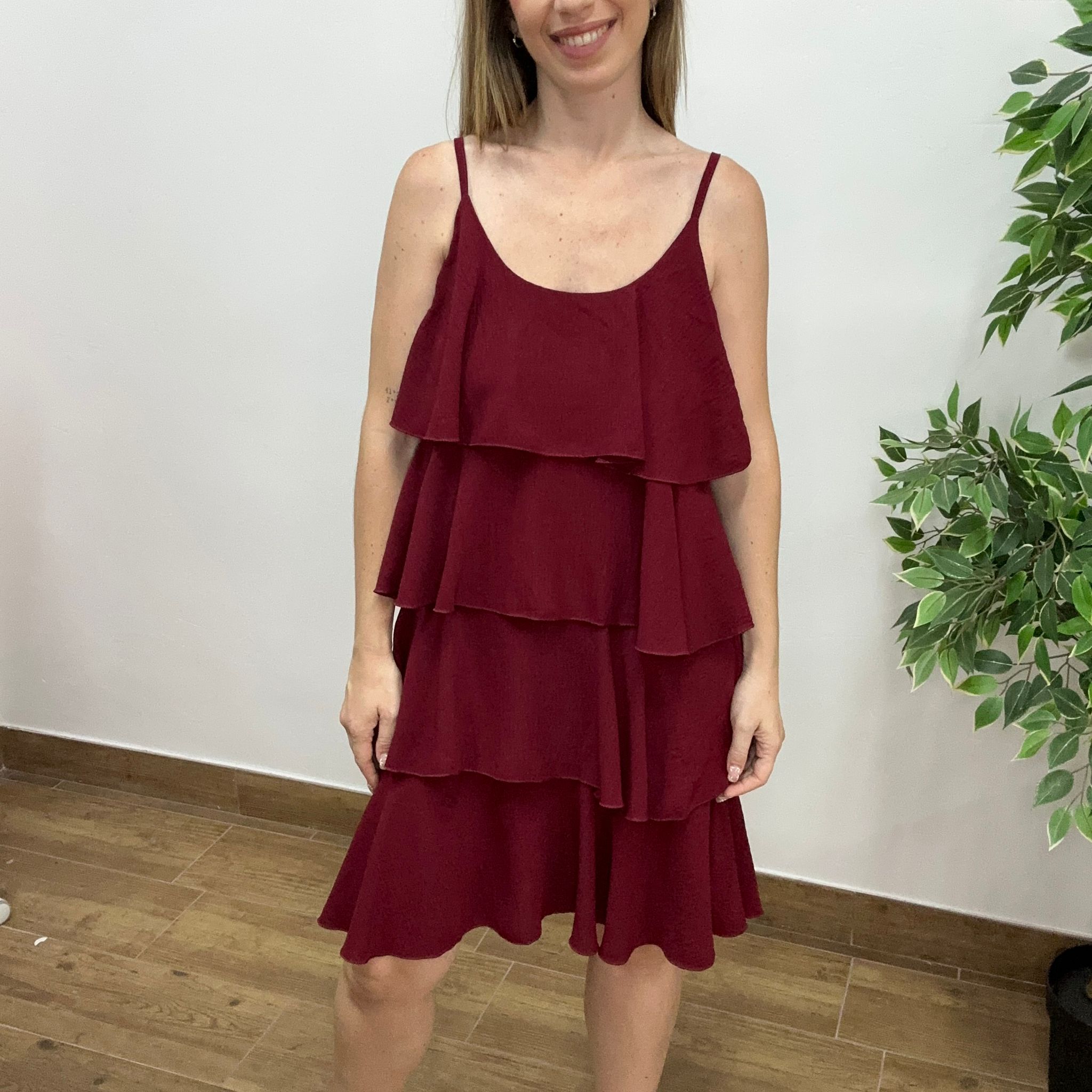 Vestido Volantes Burdeos