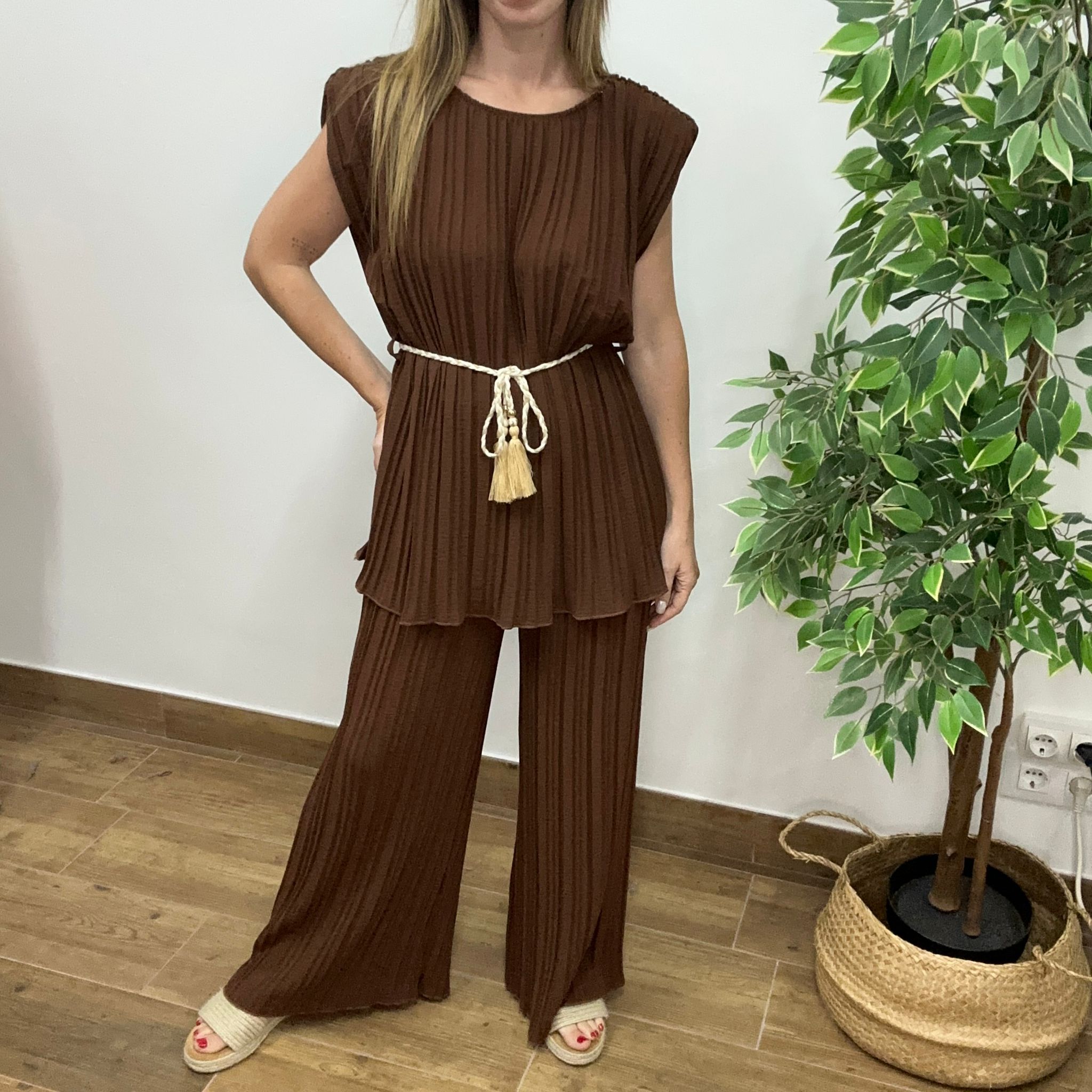 Conjunto Petra Chocolate