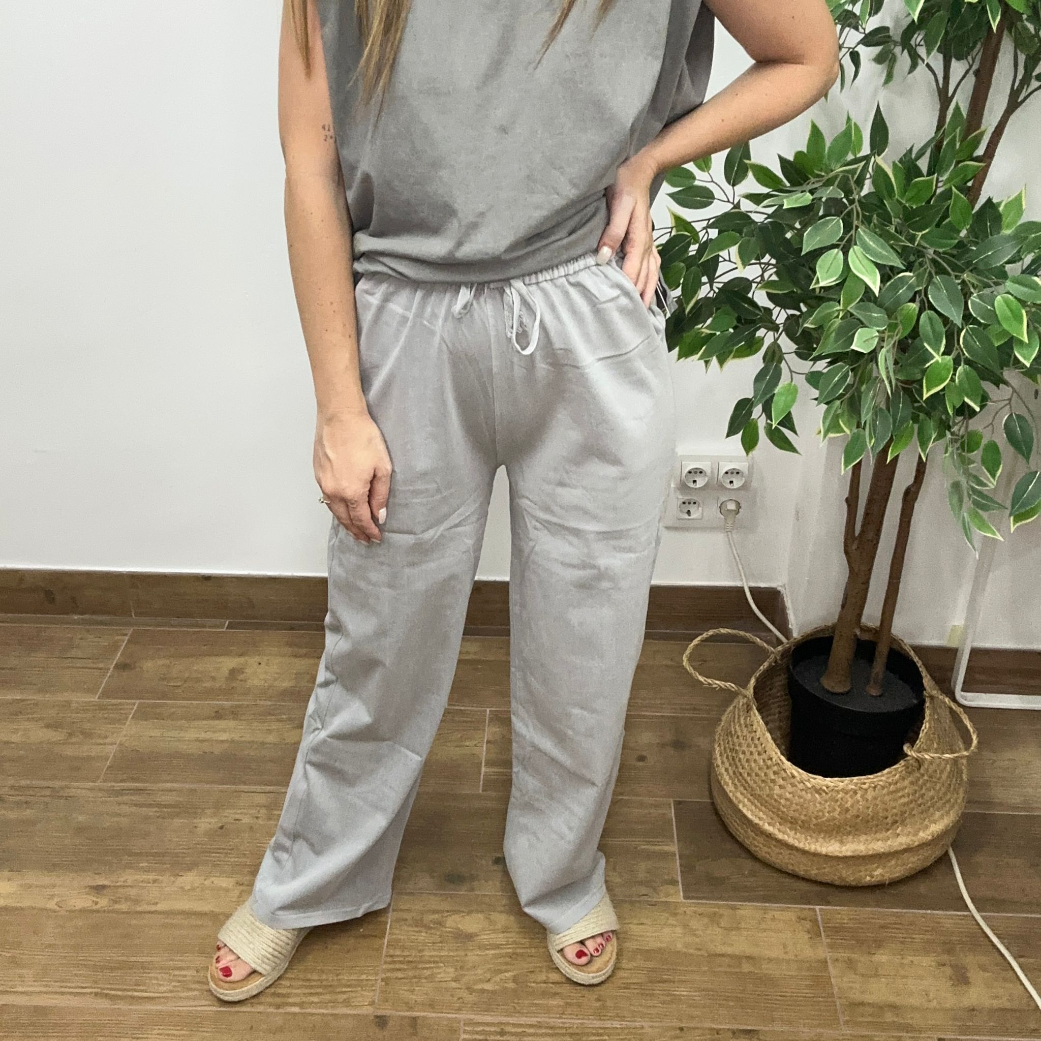 Pantalón Confort Gris